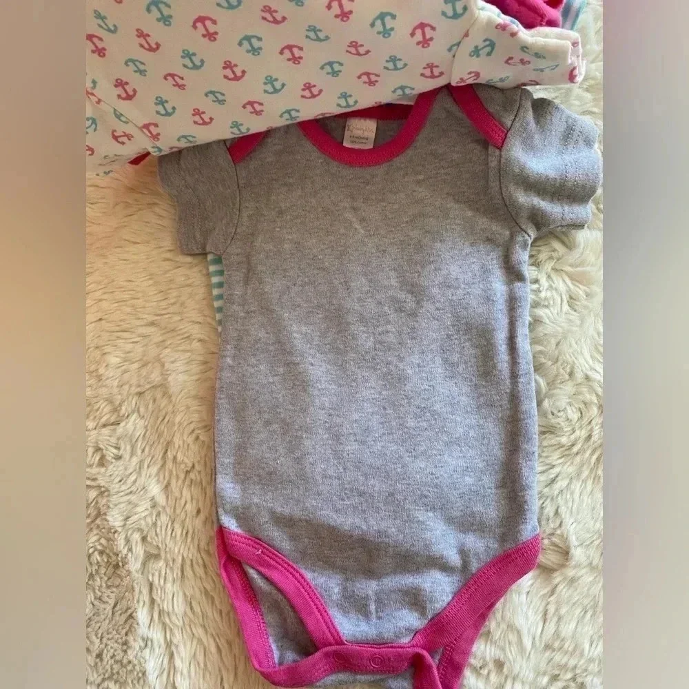 M of 5 onesies/body suits 6-9 m NWT & First Words touch/feel book